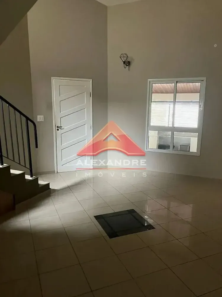 Casa, 3 quartos, 112 m² - Foto 1