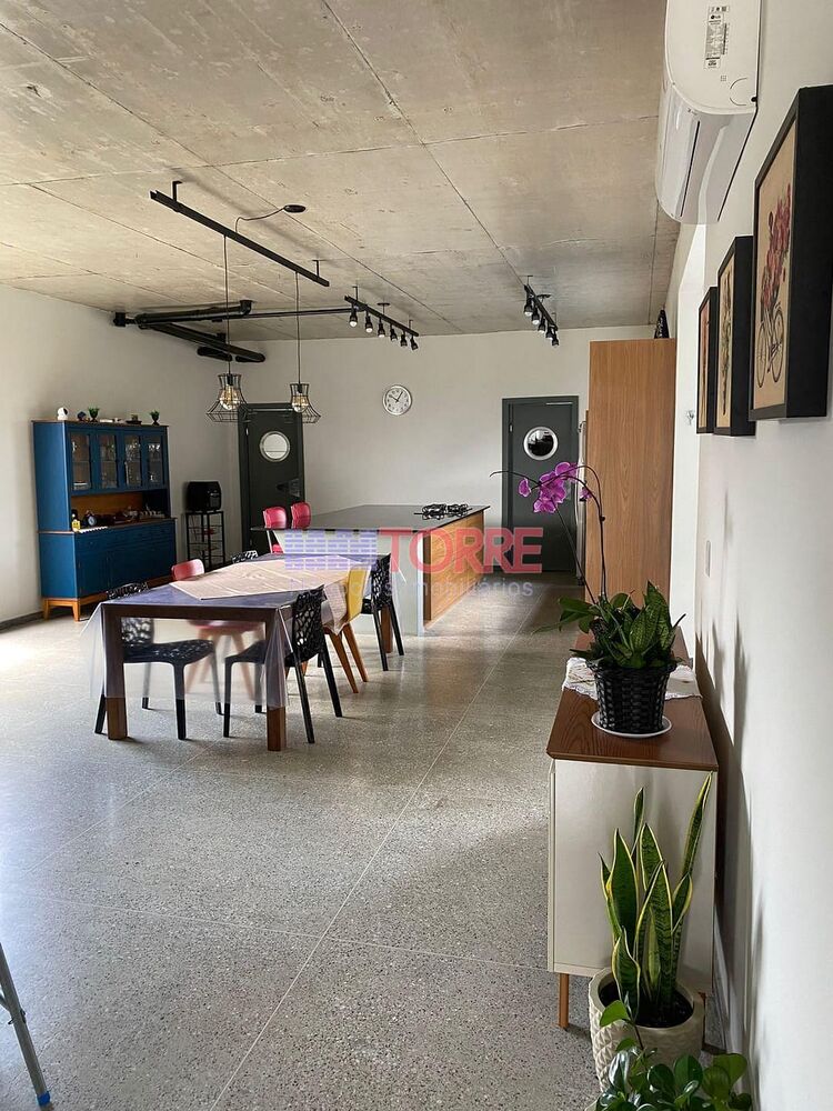Casa à venda e aluguel com 5 quartos, 405m² - Foto 4