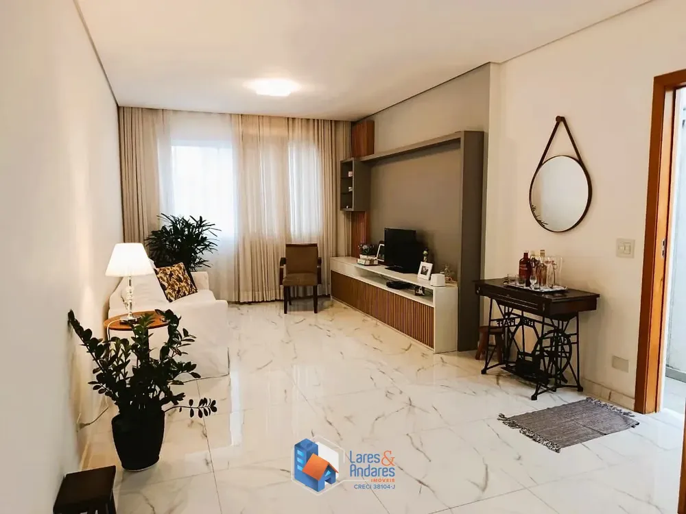 Sobrado, 3 quartos, 250 m² - Foto 1
