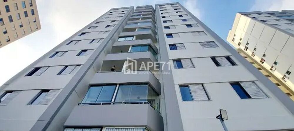Apartamento à venda e aluguel com 3 quartos, 73m² - Foto 1