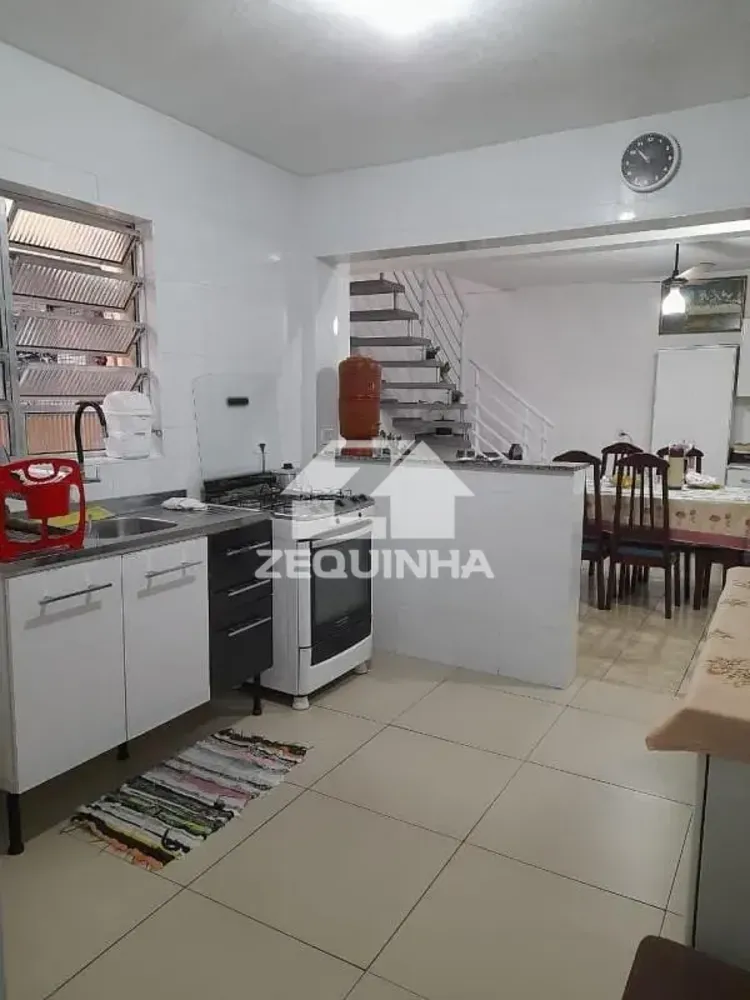 Casa, 3 quartos, 71 m² - Foto 2