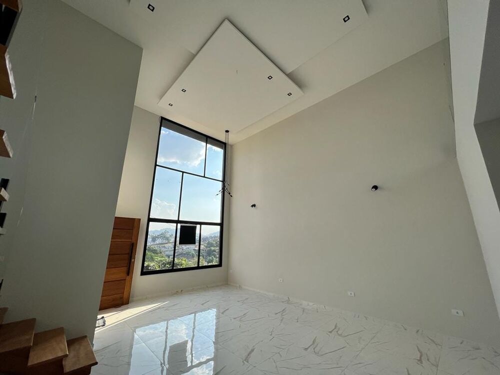 Casa à venda com 3 quartos, 215m² - Foto 3