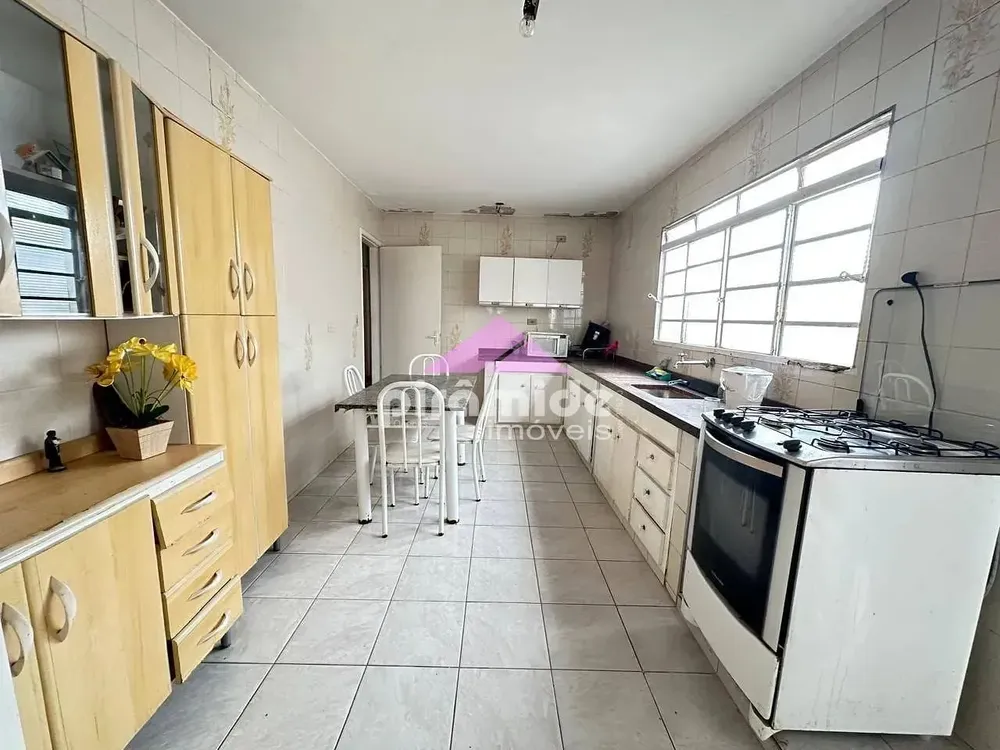 Casa, 3 quartos, 250 m² - Foto 6