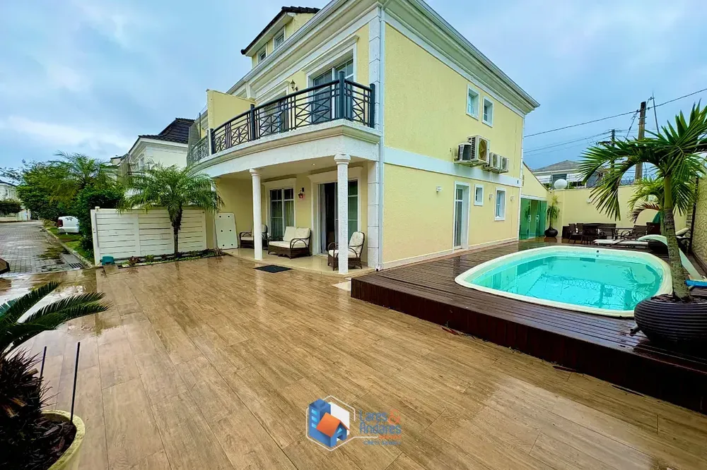 Casa, 3 quartos, 260 m² - Foto 1