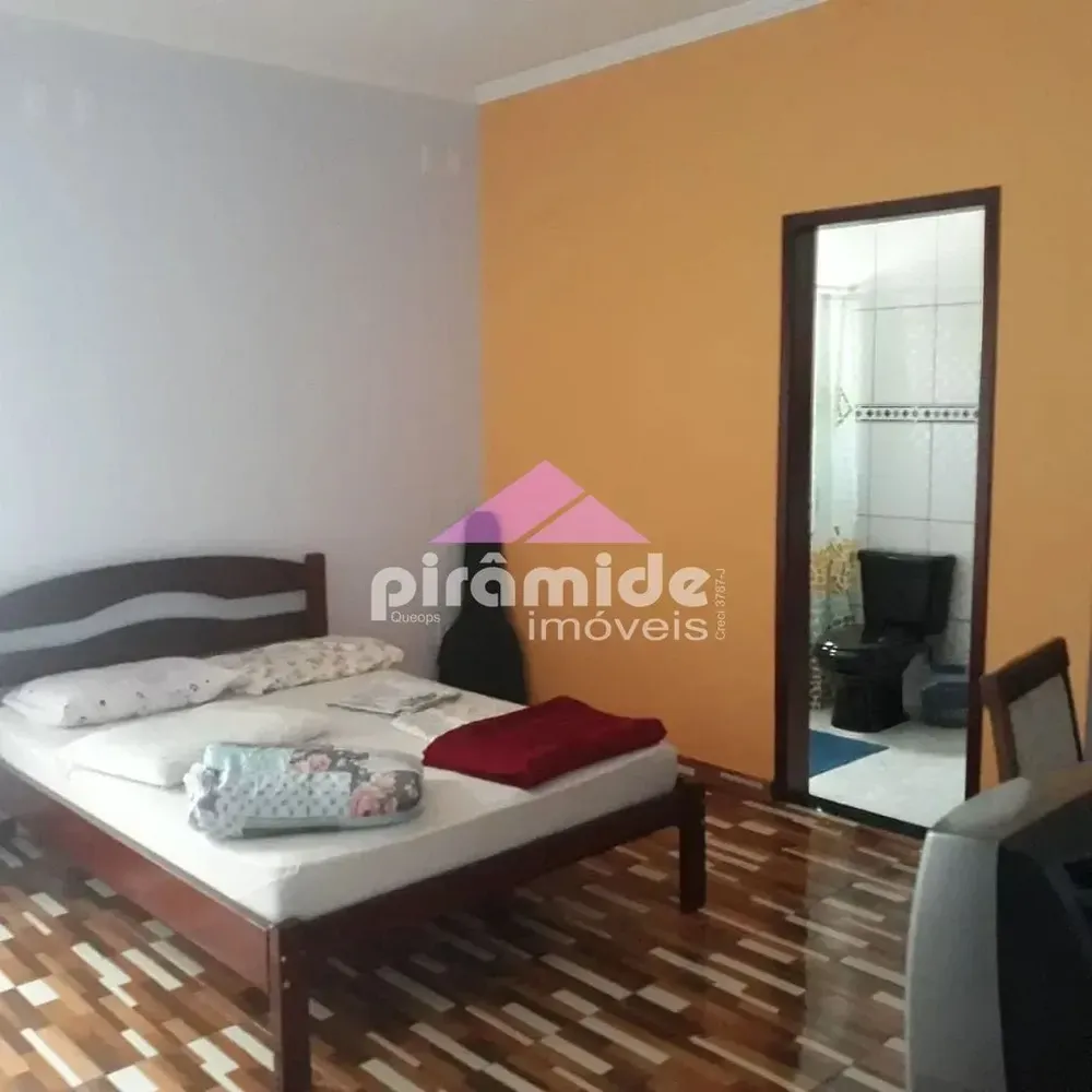 Casa, 3 quartos, 200 m² - Foto 1