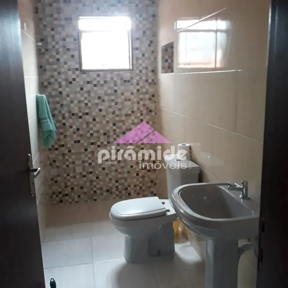 Casa, 3 quartos, 200 m² - Foto 2