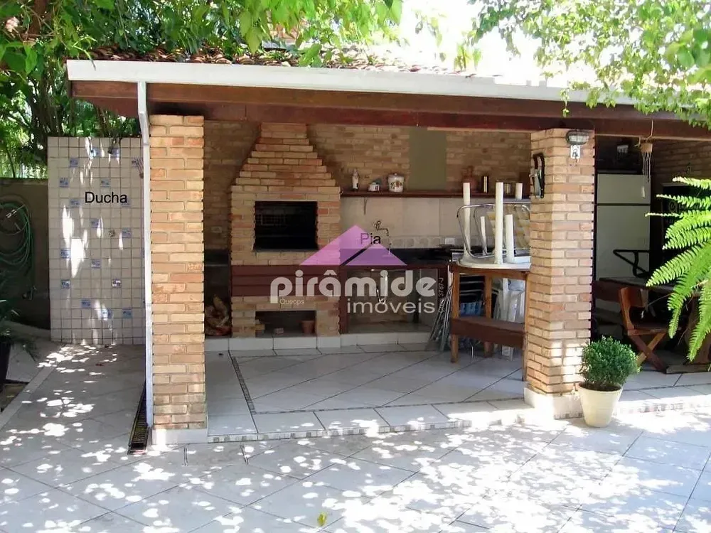 Casa, 3 quartos, 393 m² - Foto 1