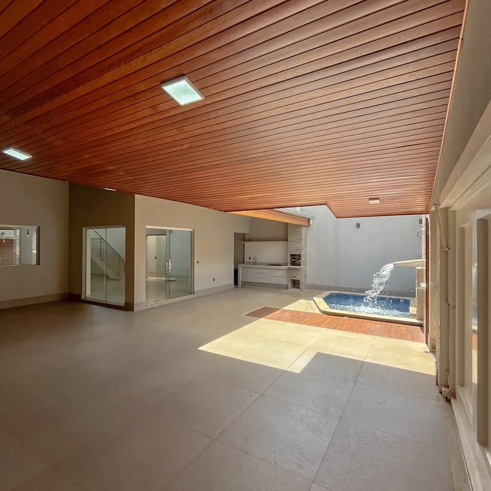 Casa, 4 quartos, 219 m² - Foto 2