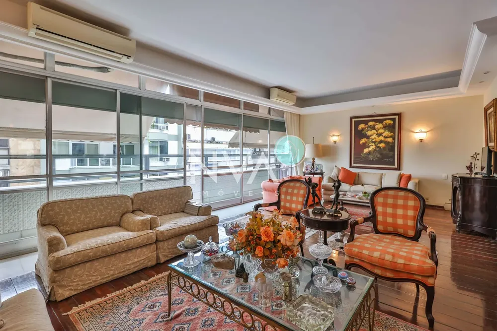 Apartamento, 3 quartos, 225 m² - Foto 1