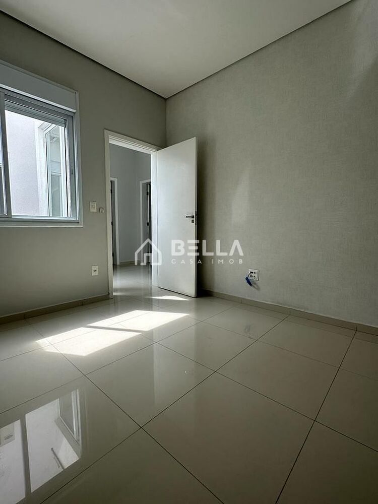 Casa à venda com 3 quartos, 160m² - Foto 8