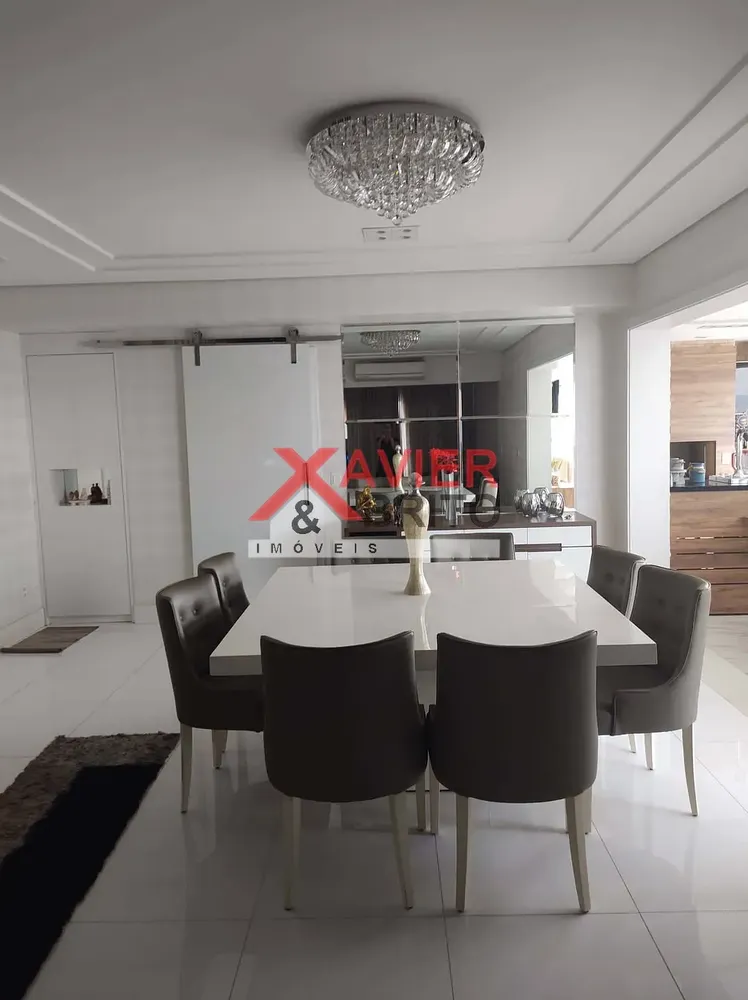 Cobertura, 3 quartos, 260 m² - Foto 1