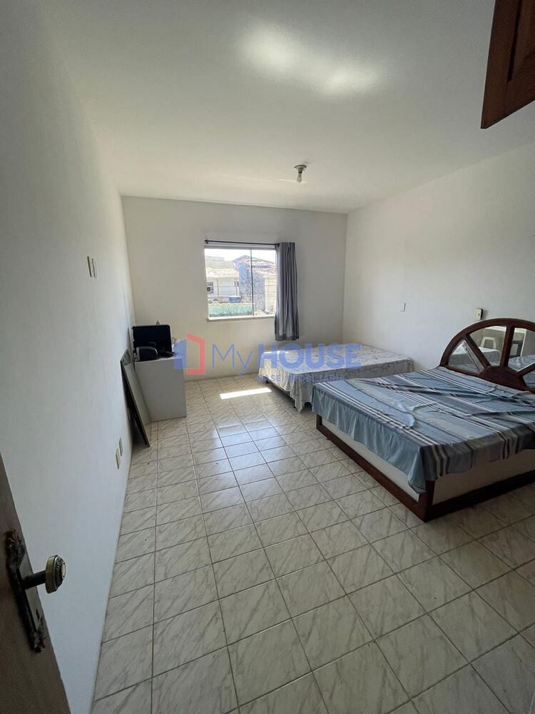 Casa à venda com 4 quartos, 221m² - Foto 4
