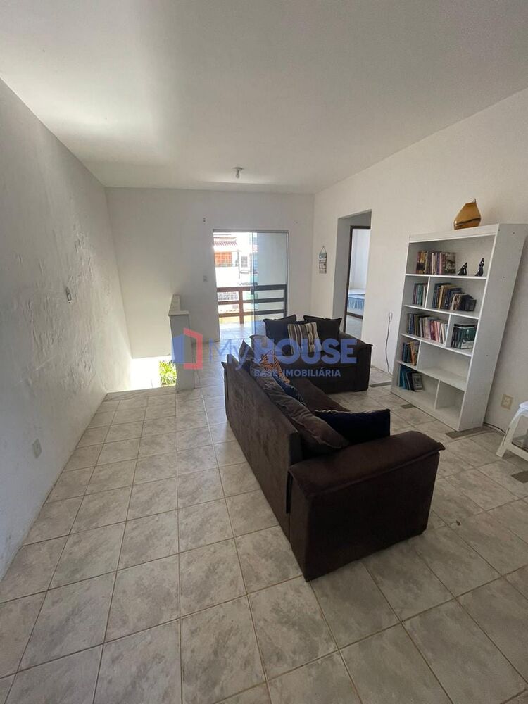 Casa à venda com 4 quartos, 221m² - Foto 5