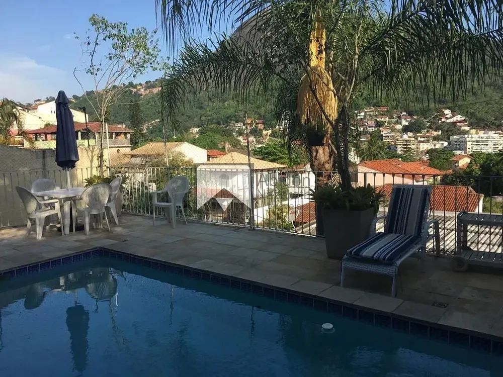 Casa, 4 quartos, 300 m² - Foto 1