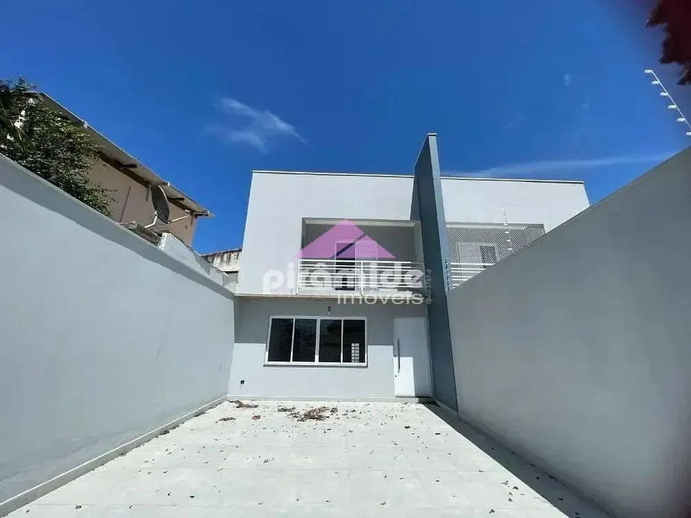 Casa, 3 quartos, 176 m² - Foto 2