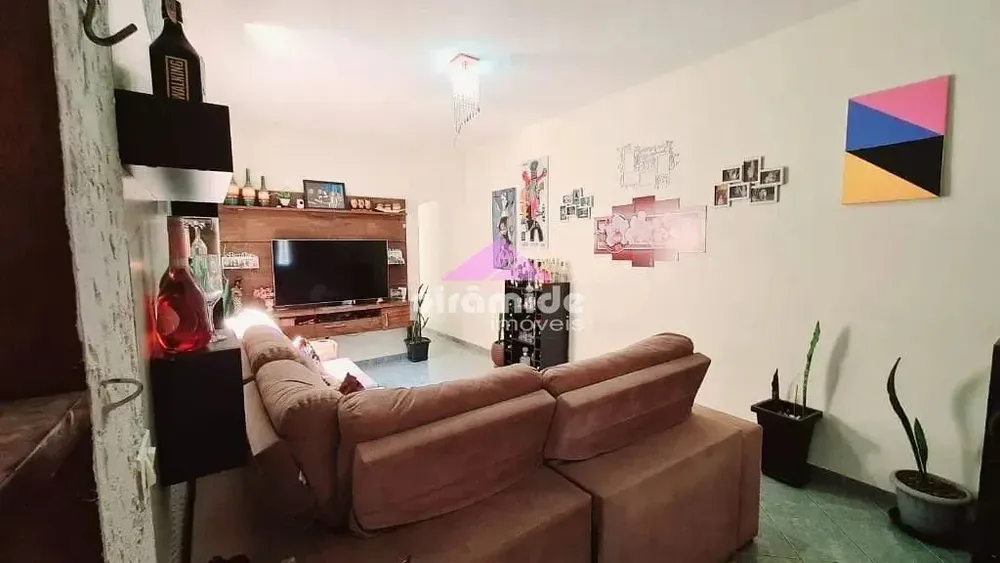 Casa, 3 quartos, 158 m² - Foto 4