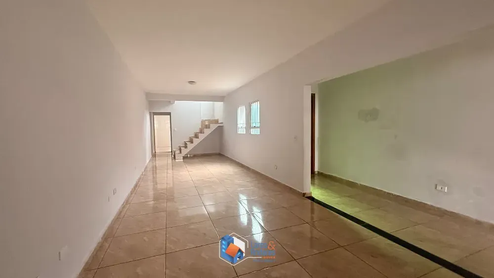 Sobrado, 4 quartos, 270 m² - Foto 1