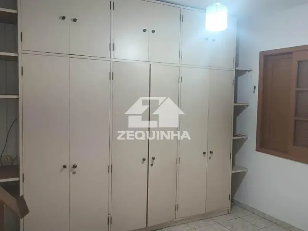 Casa, 4 quartos, 200 m² - Foto 3