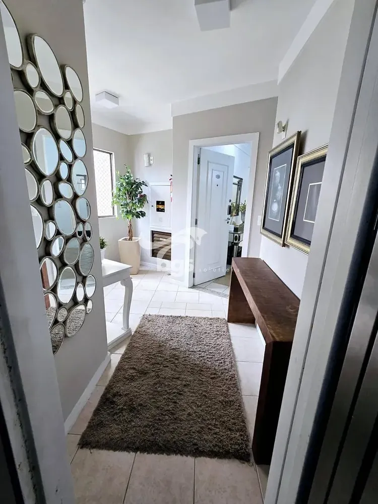 Apartamento, 3 quartos, 131 m² - Foto 1