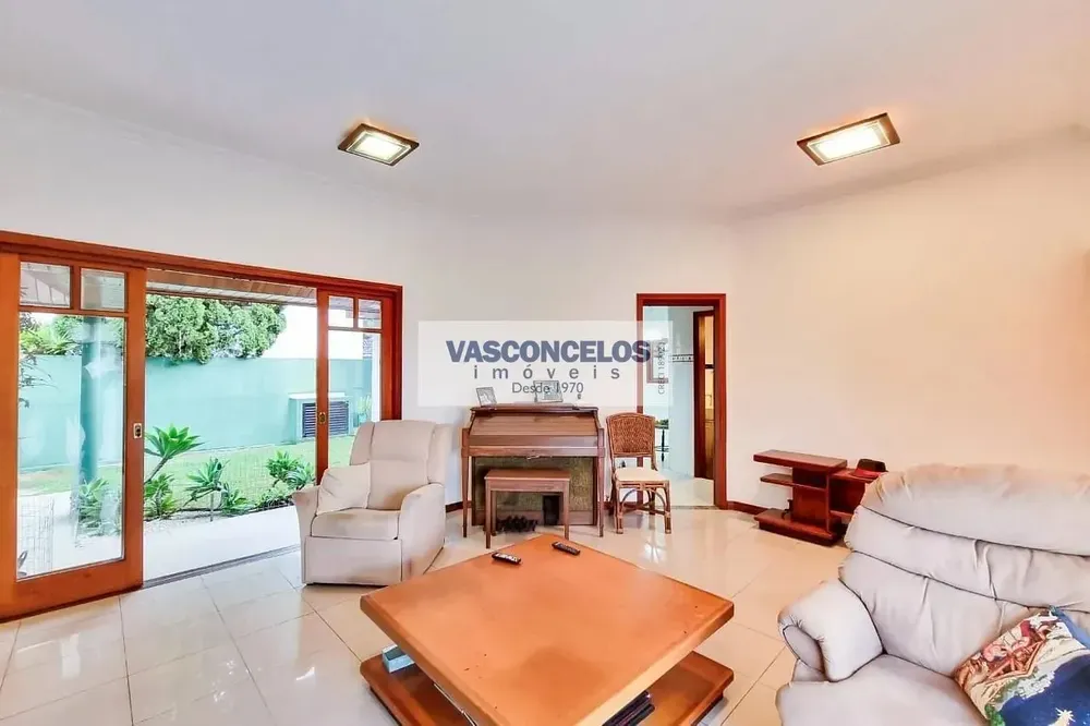 Casa, 4 quartos, 239 m² - Foto 2