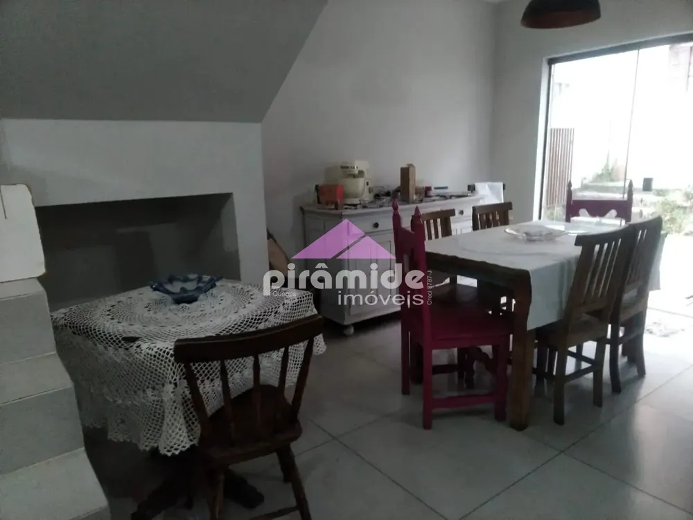 Casa, 3 quartos, 179 m² - Foto 3