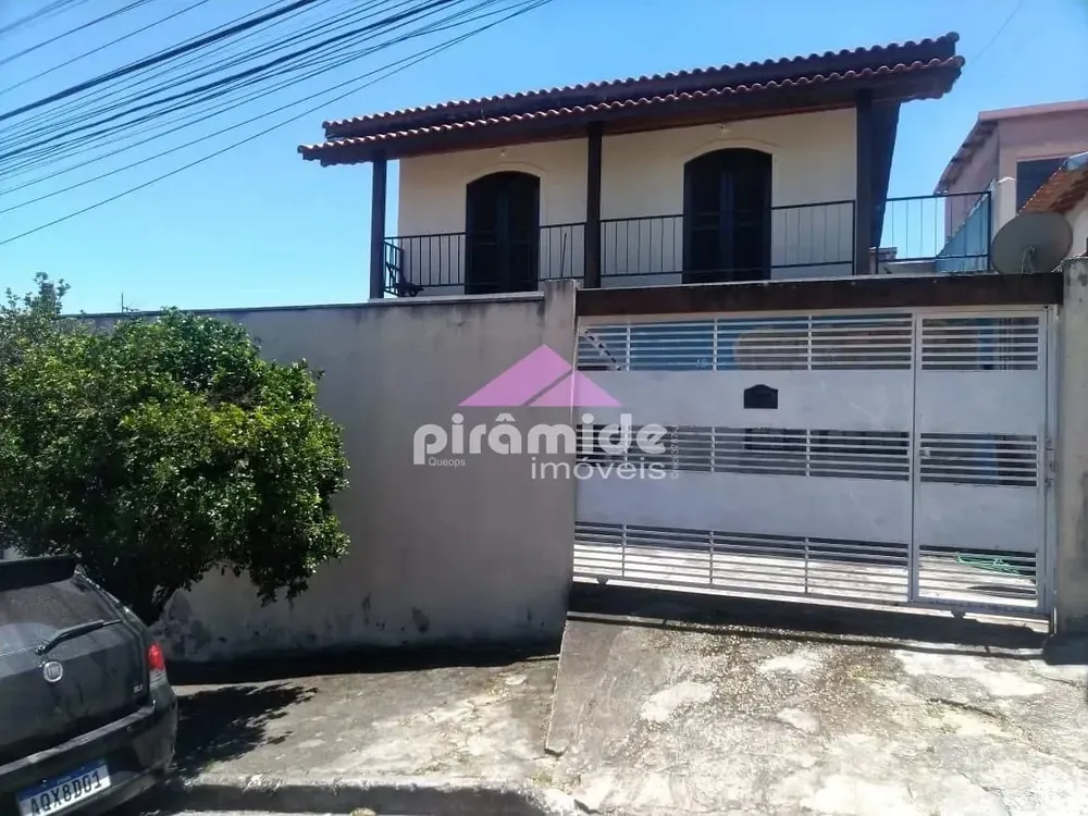 Casa, 3 quartos, 179 m² - Foto 1