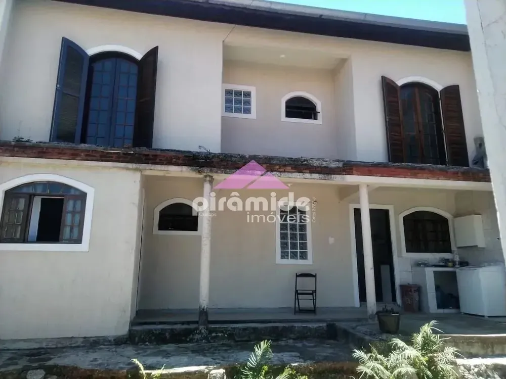 Casa, 3 quartos, 179 m² - Foto 2