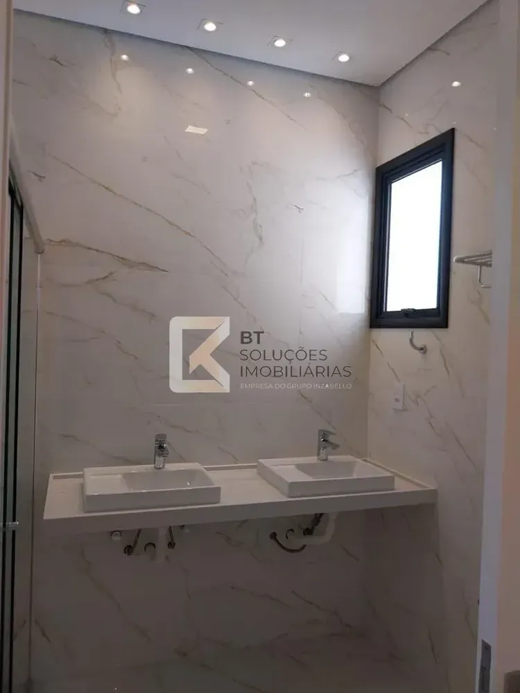 Sobrado, 4 quartos, 330 m² - Foto 1