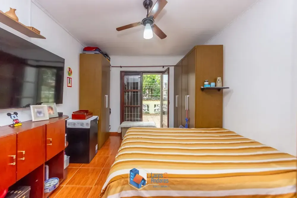 Casa, 4 quartos, 154 m² - Foto 1