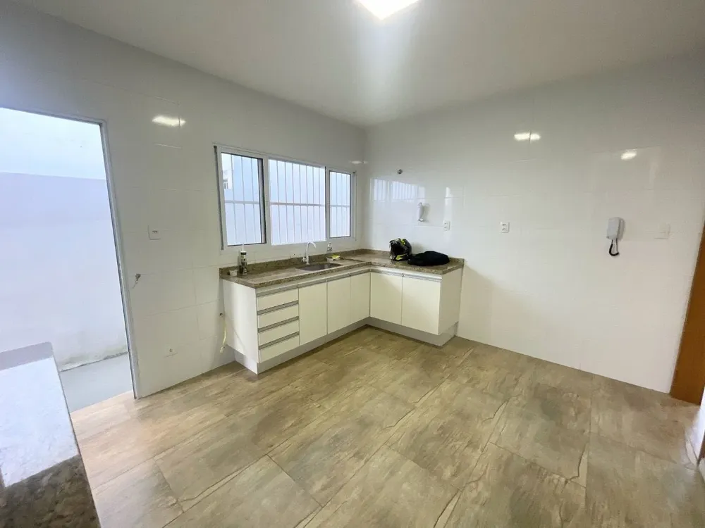 Casa, 3 quartos, 129 m² - Foto 4