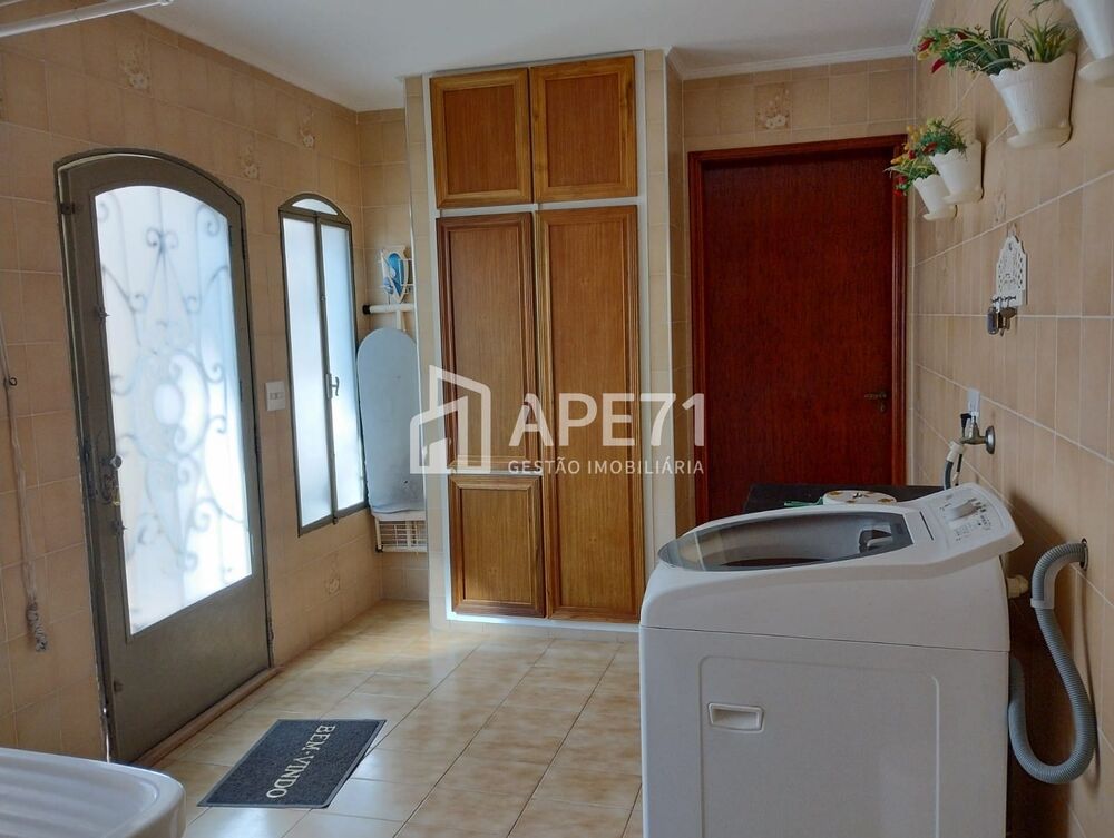 Sobrado, 3 quartos, 300 m² - Foto 2