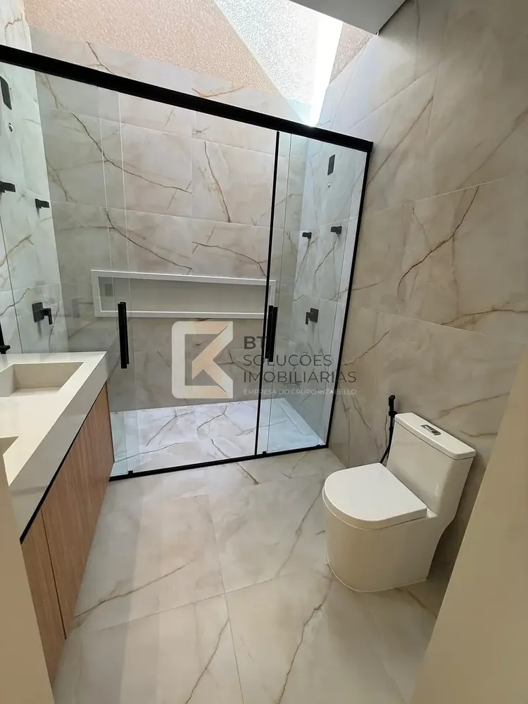 Casa, 3 quartos, 193 m² - Foto 1