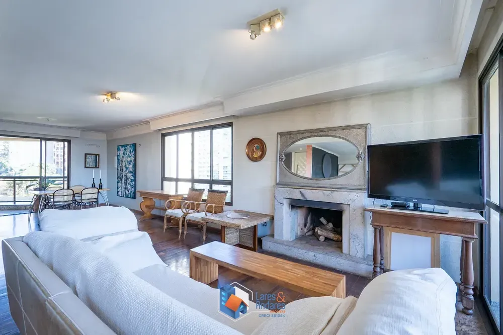 Apartamento, 3 quartos, 220 m² - Foto 1