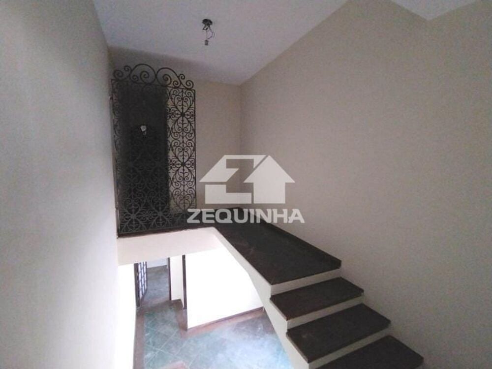Casa para alugar com 3 quartos, 195m² - Foto 7