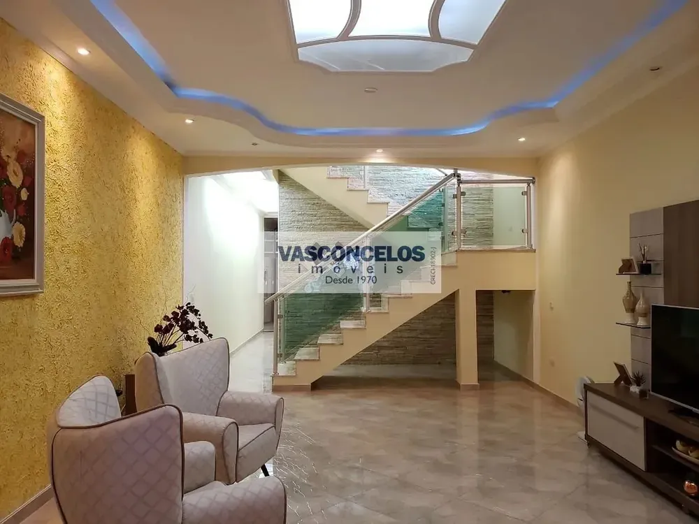 Casa, 3 quartos, 205 m² - Foto 1