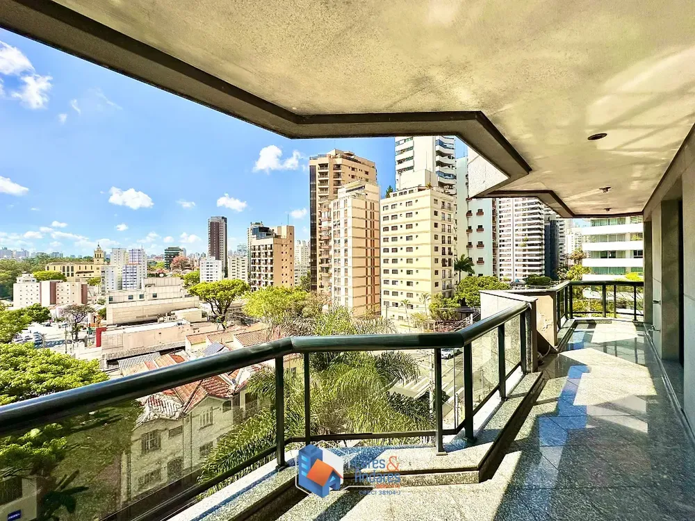 Apartamento, 3 quartos, 226 m² - Foto 1
