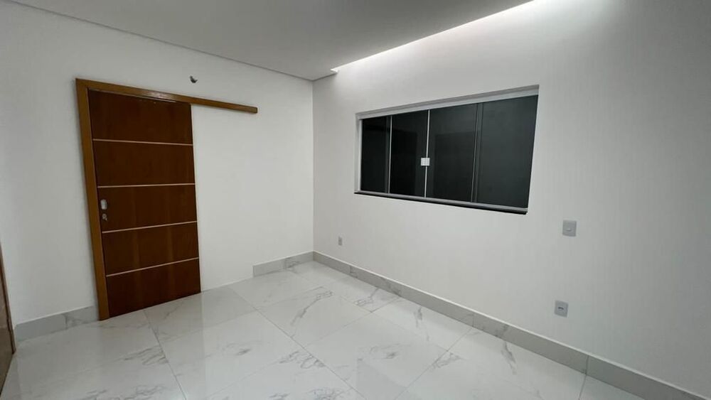 Casa à venda com 3 quartos, 220m² - Foto 6