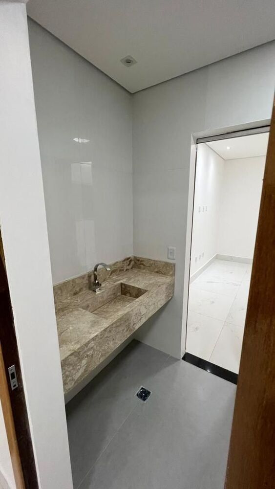 Casa à venda com 3 quartos, 220m² - Foto 10