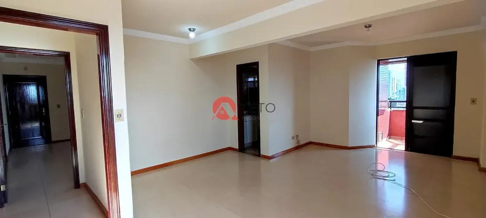 Apartamento, 3 quartos, 110 m² - Foto 2