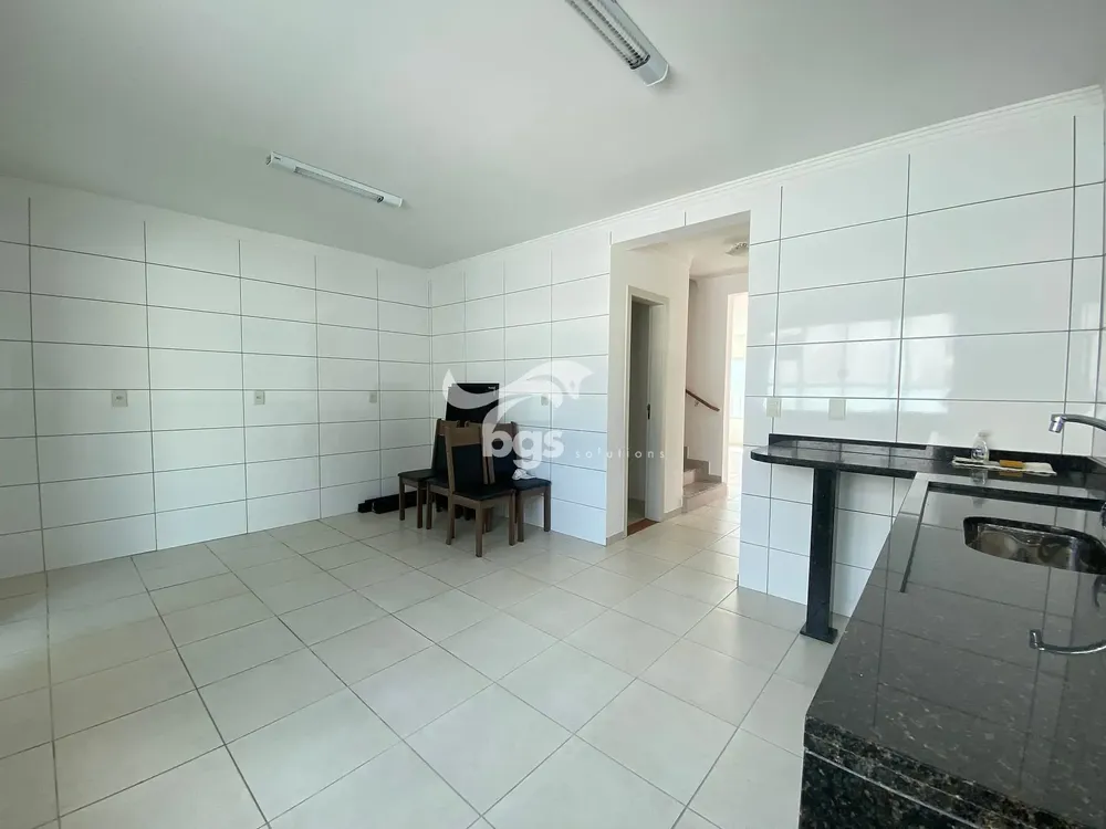 Casa, 3 quartos, 130 m² - Foto 1