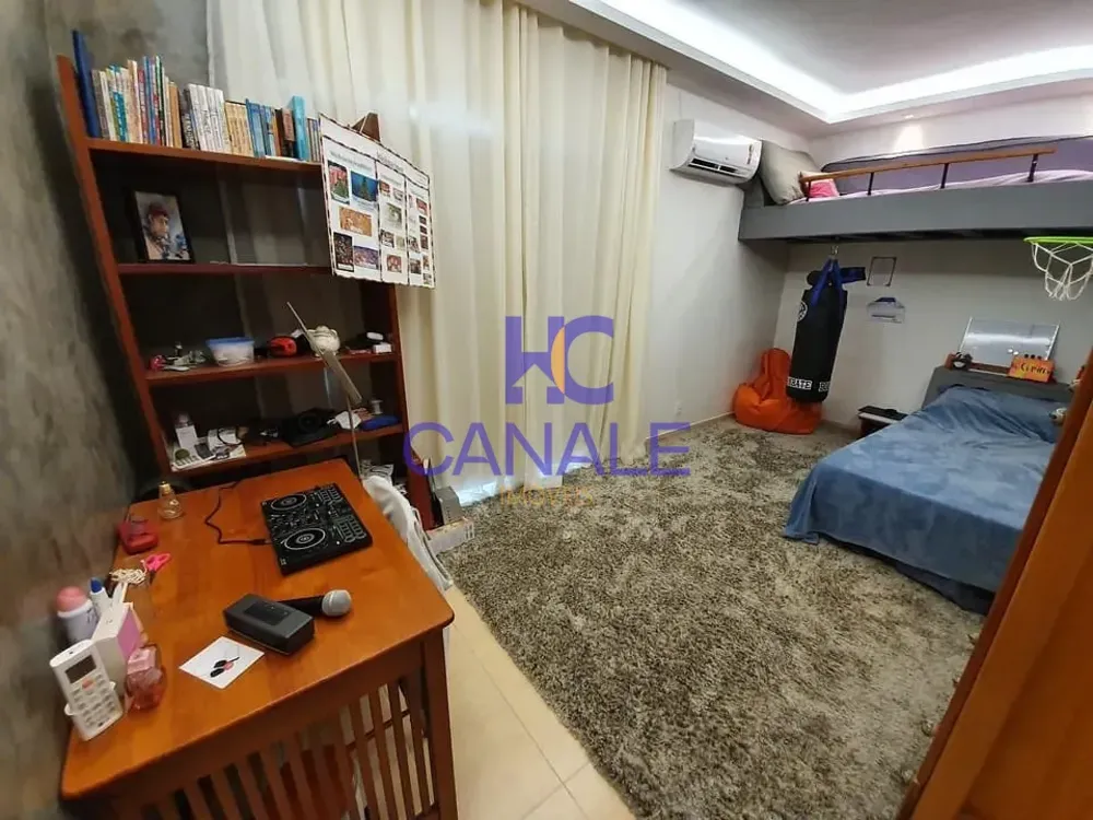 Casa, 5 quartos, 241 m² - Foto 5