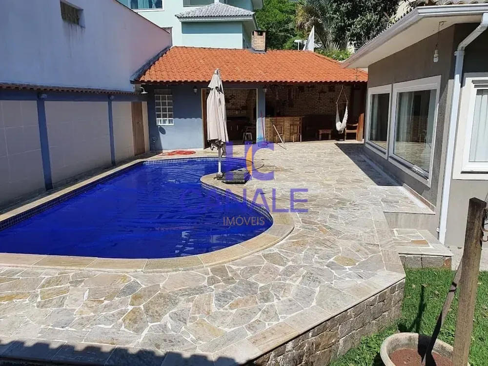 Casa, 5 quartos, 241 m² - Foto 2
