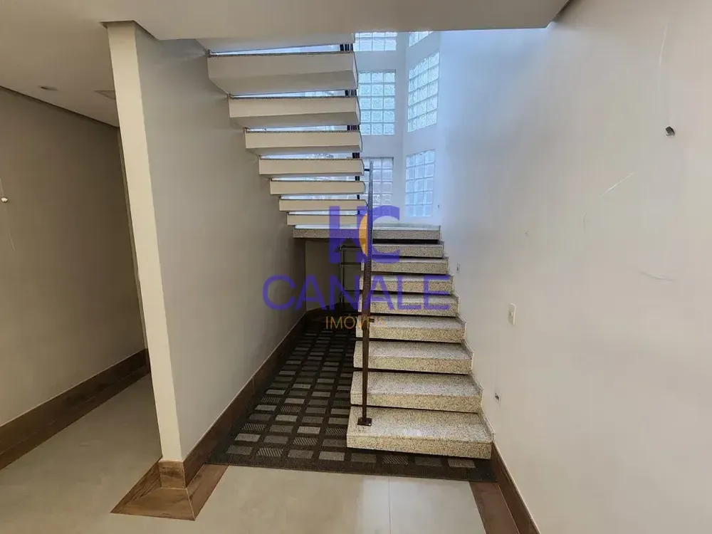 Casa, 5 quartos, 241 m² - Foto 18