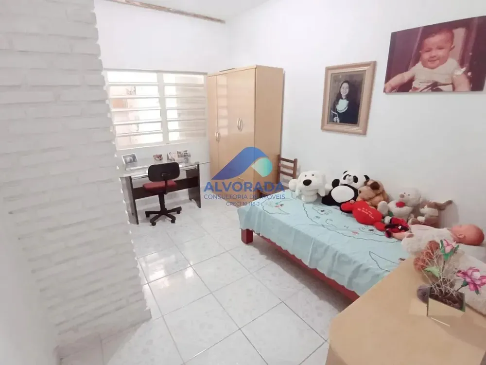 Casa, 3 quartos, 240 m² - Foto 4