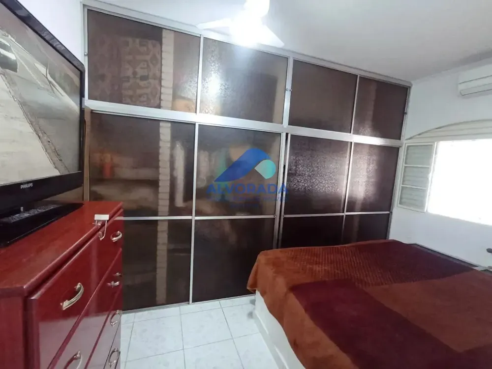 Casa, 3 quartos, 240 m² - Foto 8