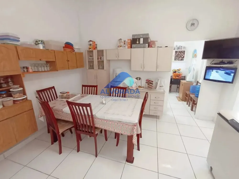 Casa, 3 quartos, 240 m² - Foto 2
