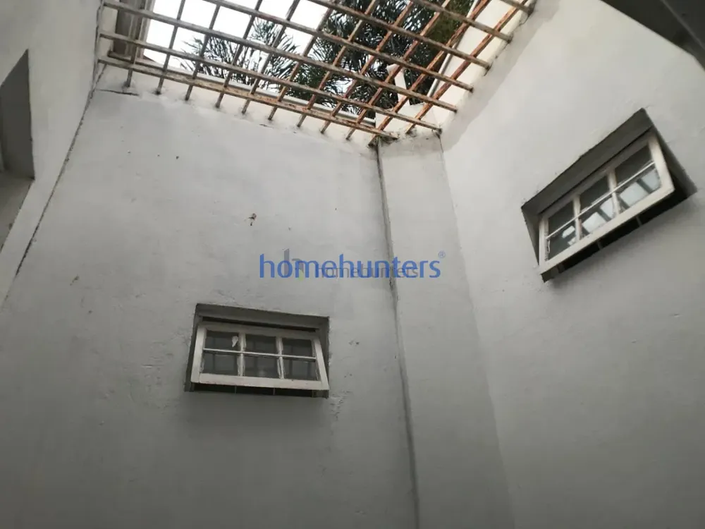 Casa, 6 quartos, 150 m² - Foto 1