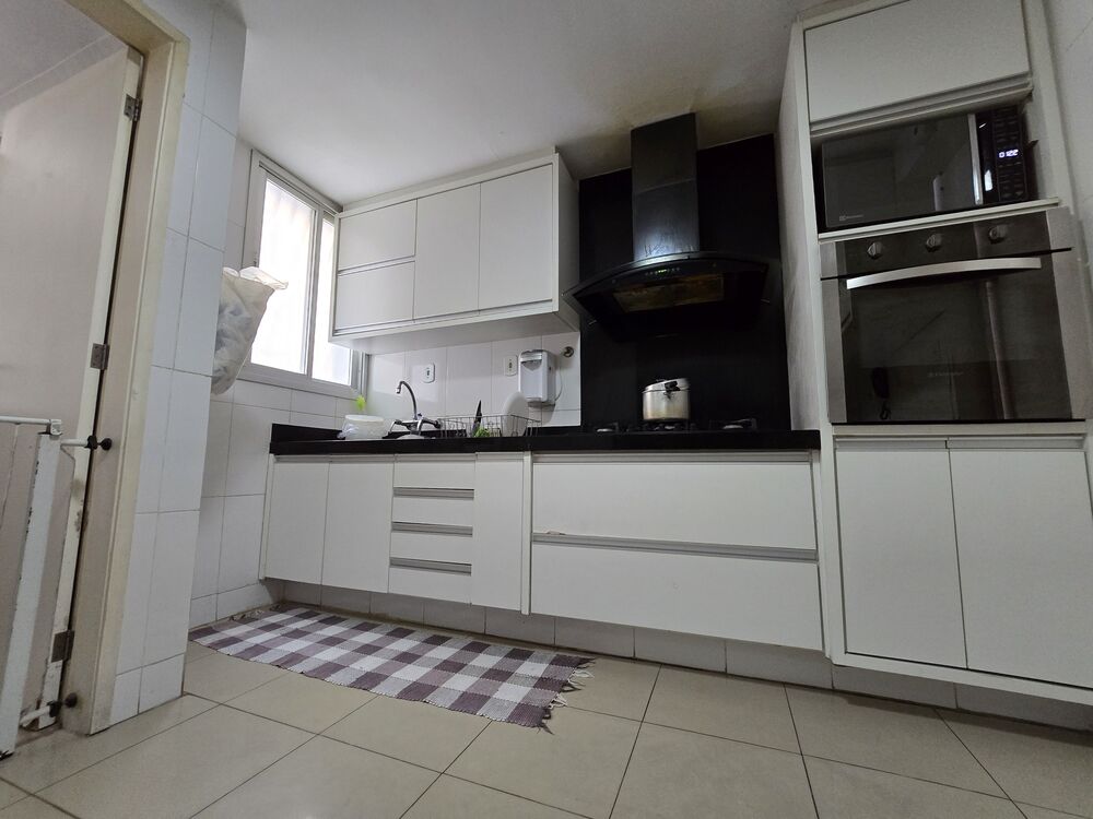 Apartamento à venda com 3 quartos, 140m² - Foto 3