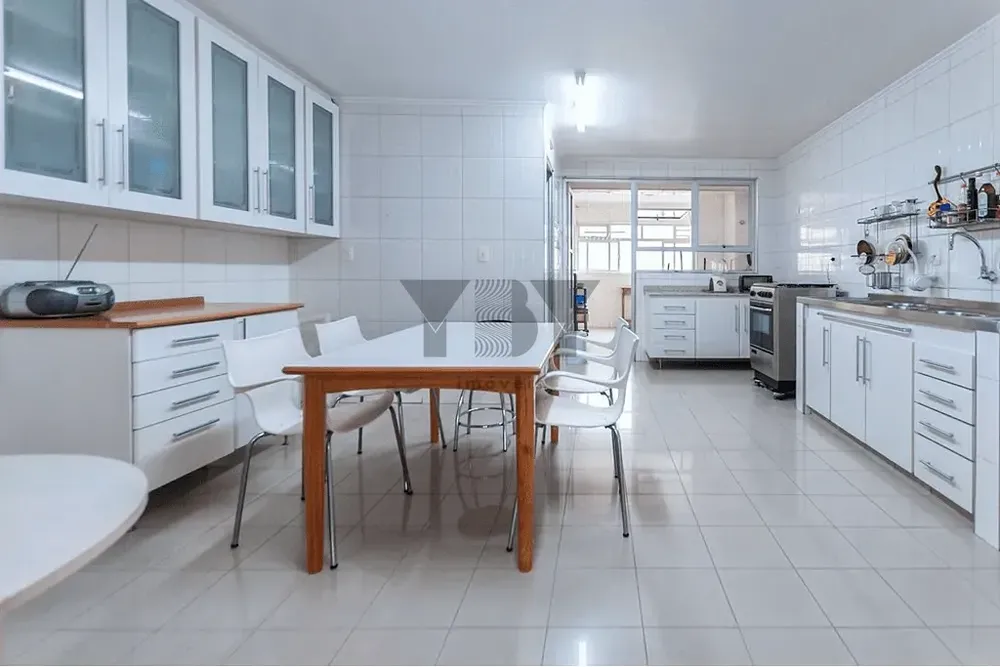 Apartamento, 4 quartos, 260 m² - Foto 1