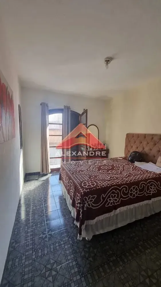 Casa, 5 quartos, 220 m² - Foto 2
